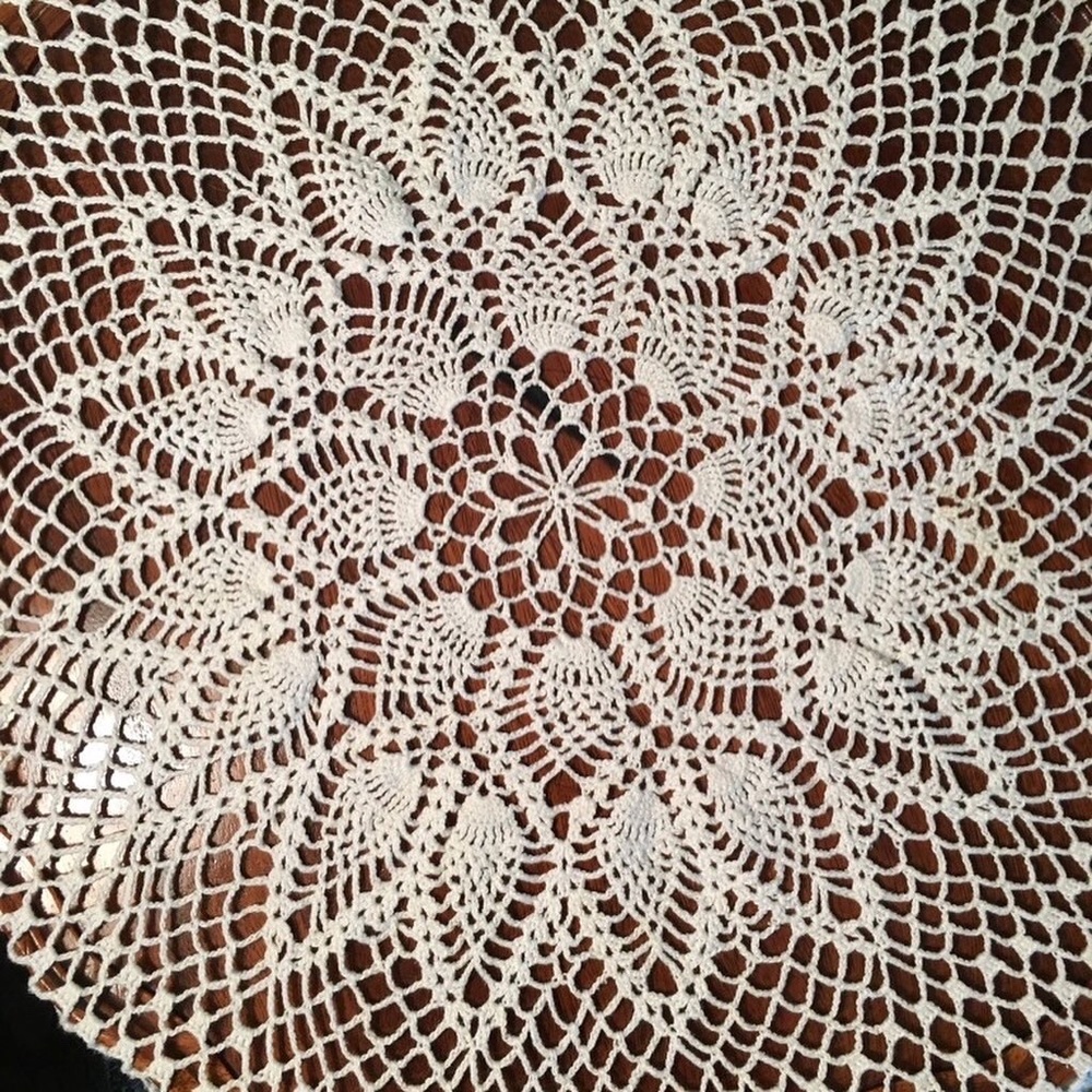 Vintage Doily. 28” diameter